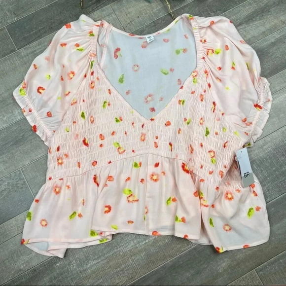 BP Nordstrom Pink Red Petal Patterned Smocked Short Sleeve Crop Top 1X - Picture 7 of 12